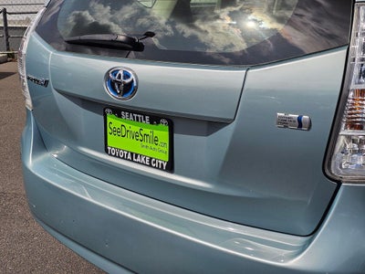 2014 Toyota Prius v Three