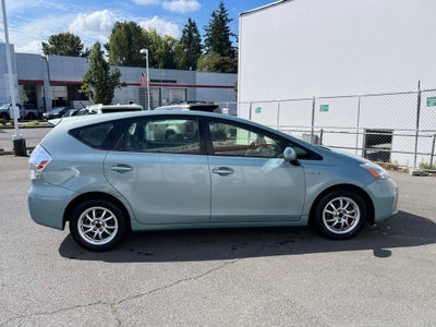 2014 Toyota Prius v Three
