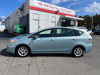 2014 Toyota Prius v Three