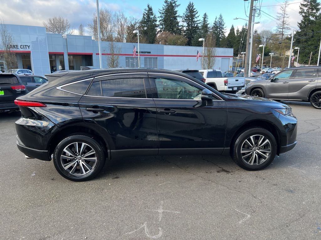 2022 Toyota Venza LE