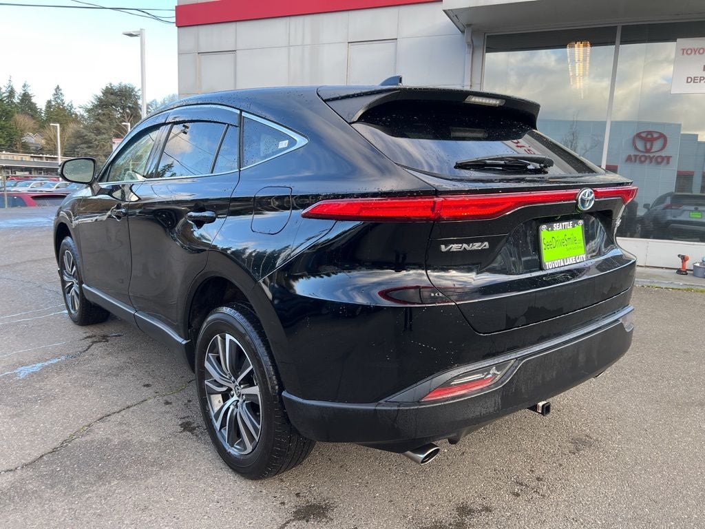 2022 Toyota Venza LE