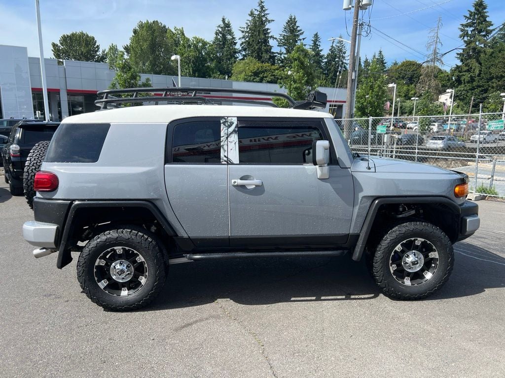 2014 Toyota FJ Cruiser Base
