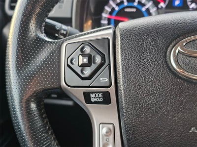 2016 Toyota 4Runner SR5 4WD-THIRD ROW