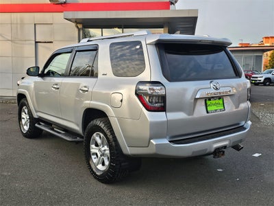 2016 Toyota 4Runner SR5 4WD-THIRD ROW