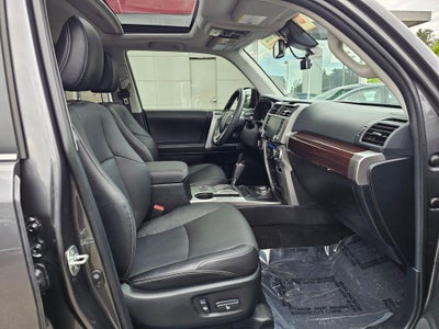 2022 Toyota 4Runner Limited -4WD-V6