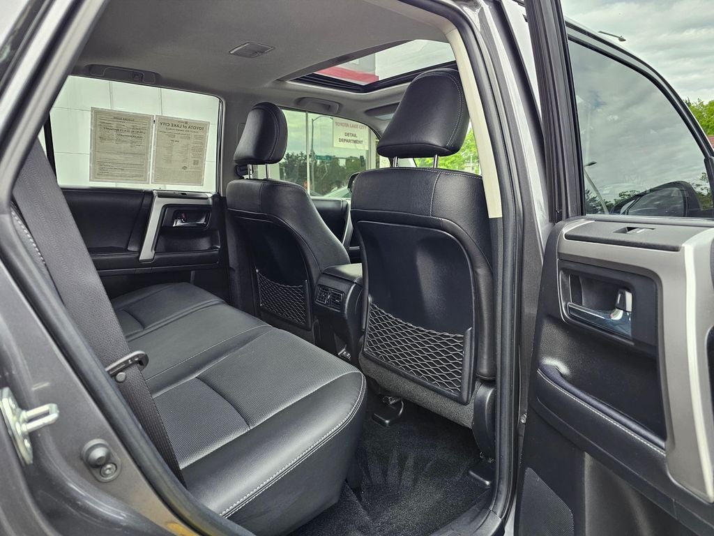 2022 Toyota 4Runner Limited -4WD-V6