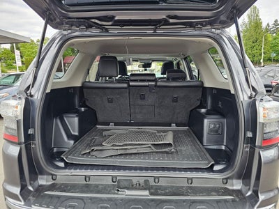 2022 Toyota 4Runner Limited -4WD-V6