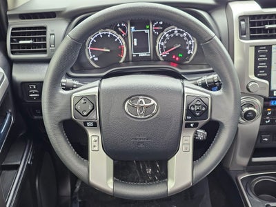 2022 Toyota 4Runner Limited -4WD-V6