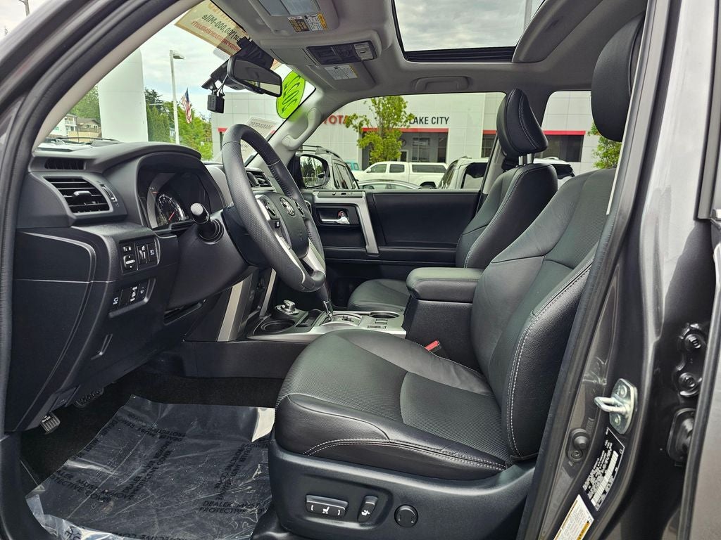 2022 Toyota 4Runner Limited -4WD-V6
