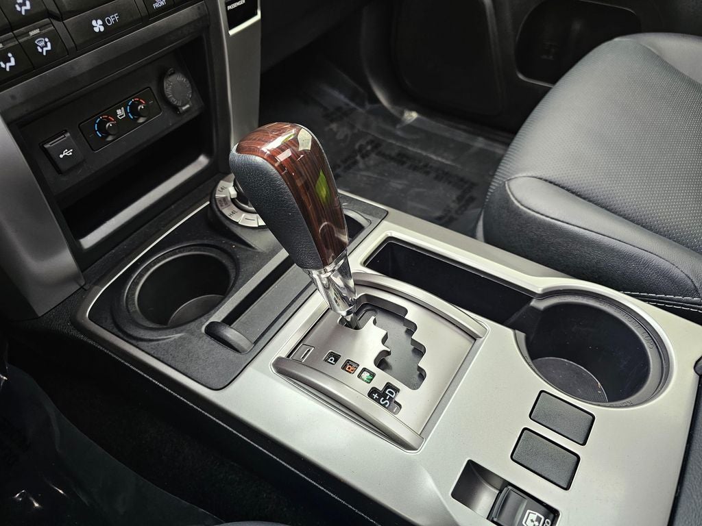 2022 Toyota 4Runner Limited -4WD-V6