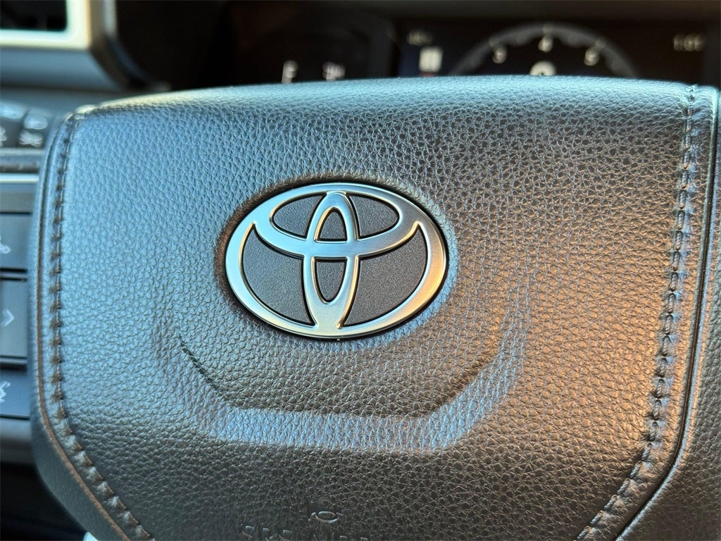 2025 Toyota 4Runner SR5 -4WD