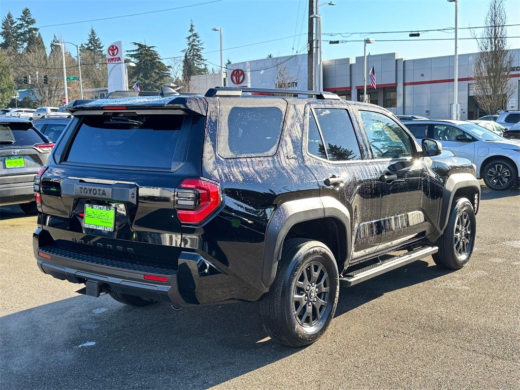 2025 Toyota 4Runner SR5 -4WD