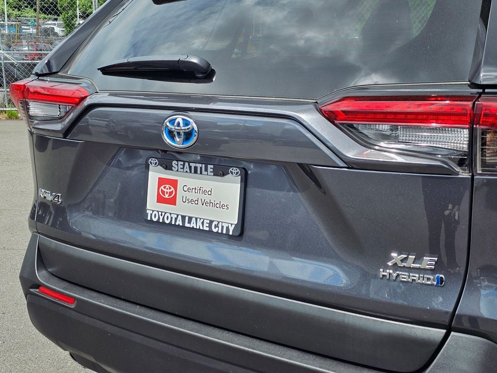2023 Toyota RAV4 Hybrid XLE Premium