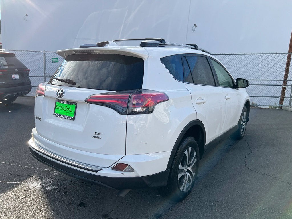 2018 Toyota RAV4 LE