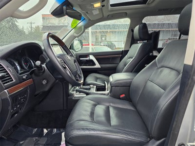 2016 Toyota Land Cruiser Base