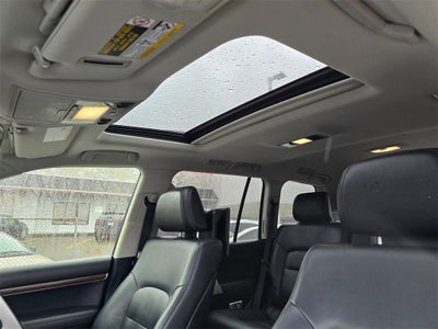 2016 Toyota Land Cruiser Base