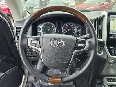2016 Toyota Land Cruiser Base