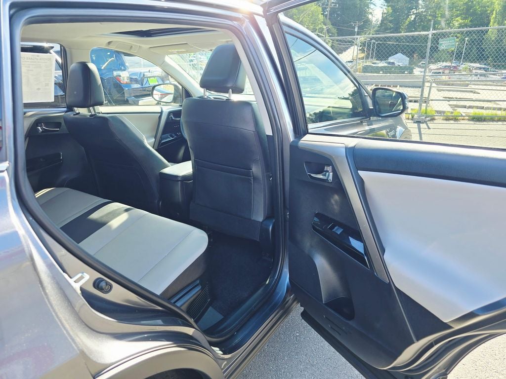 2018 Toyota RAV4 Hybrid Limited -AWD