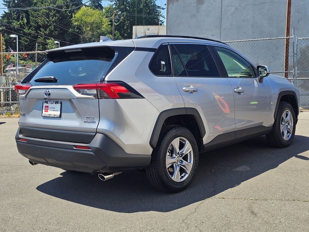 2022 Toyota RAV4 Hybrid XLE