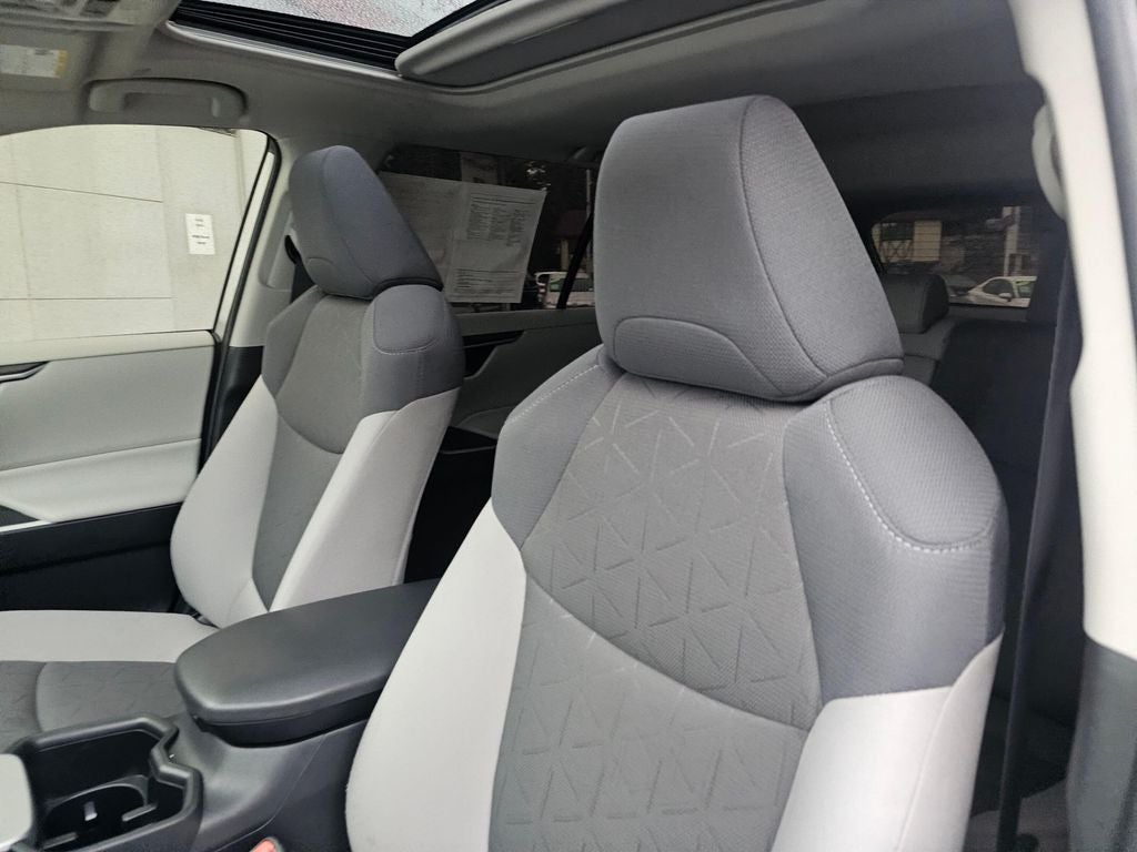2025 Toyota RAV4 Hybrid XLE -AWD
