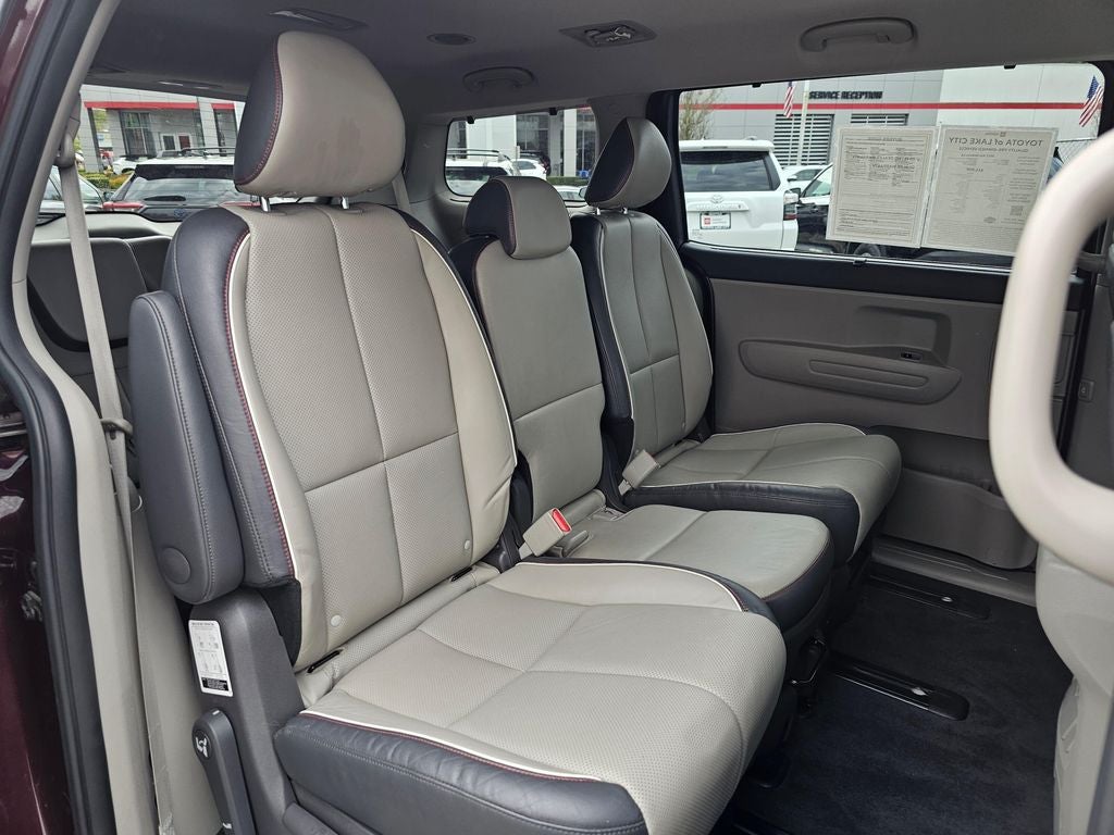 2017 Kia Sedona LX