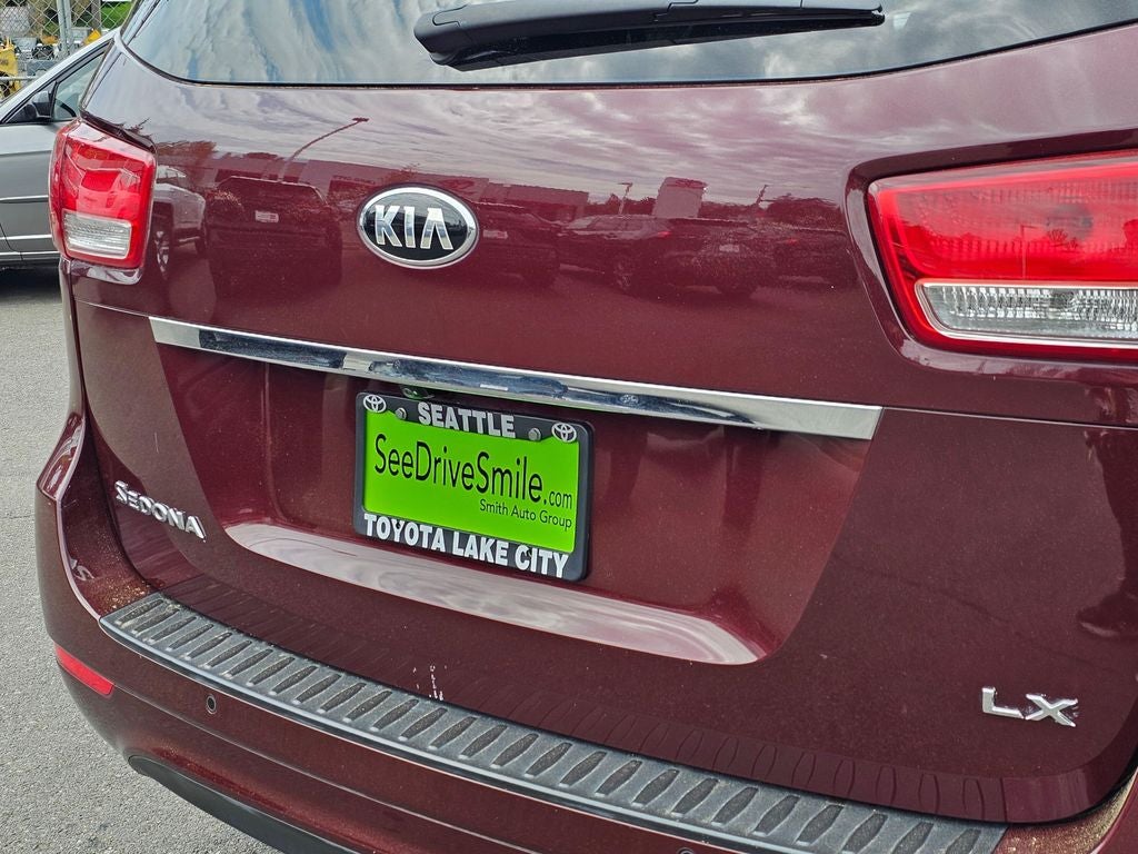 2017 Kia Sedona LX