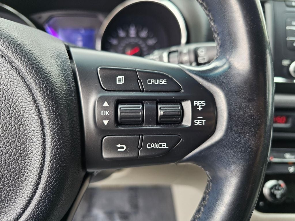 2017 Kia Sedona LX