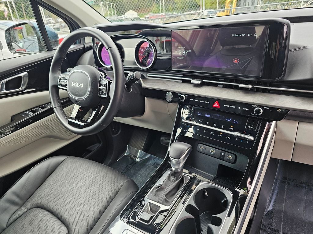 2024 Kia Carnival EX