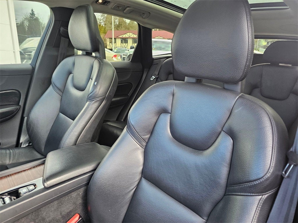 2019 Volvo XC60 T6 Momentum -AWD