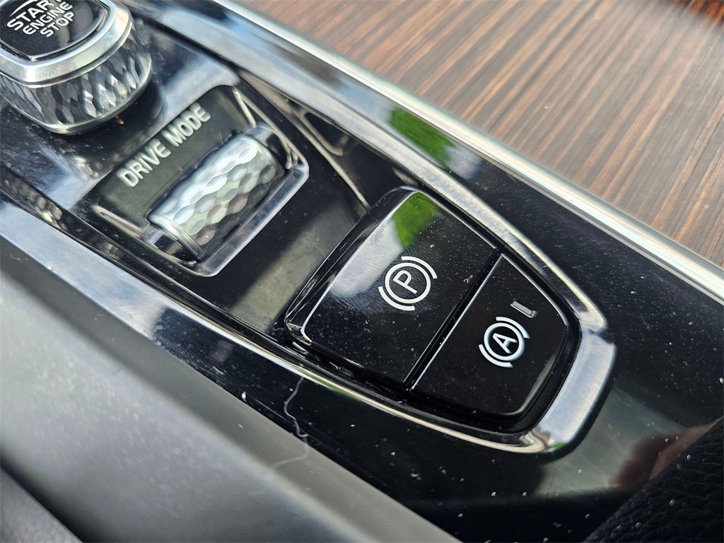 2019 Volvo XC60 T6 Momentum -AWD