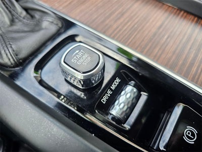 2019 Volvo XC60 T6 Momentum -AWD
