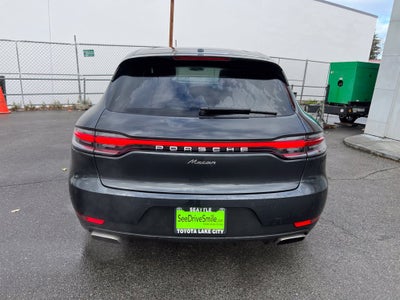 2021 Porsche Macan Base