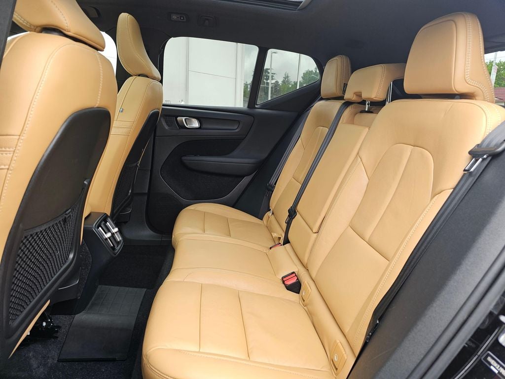 2020 Volvo XC40 Momentum