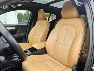 2020 Volvo XC40 Momentum