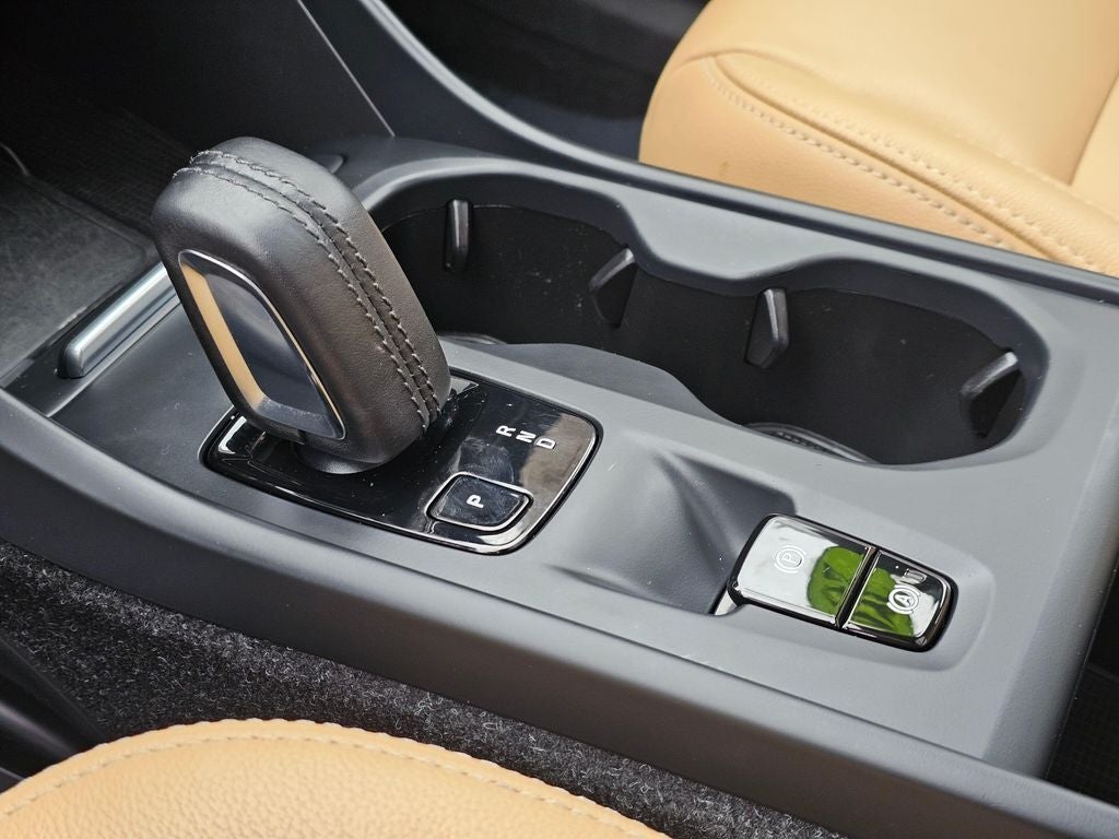 2020 Volvo XC40 Momentum