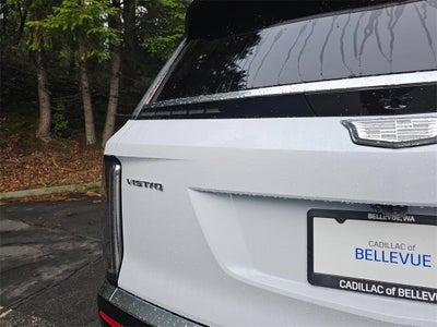 2026 Cadillac VISTIQ Luxury