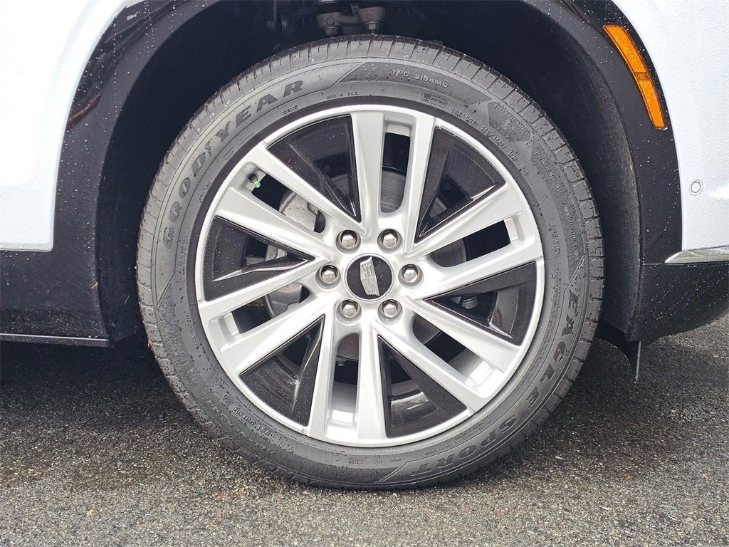 2026 Cadillac VISTIQ Luxury