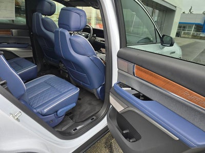 2026 Cadillac VISTIQ Premium Luxury