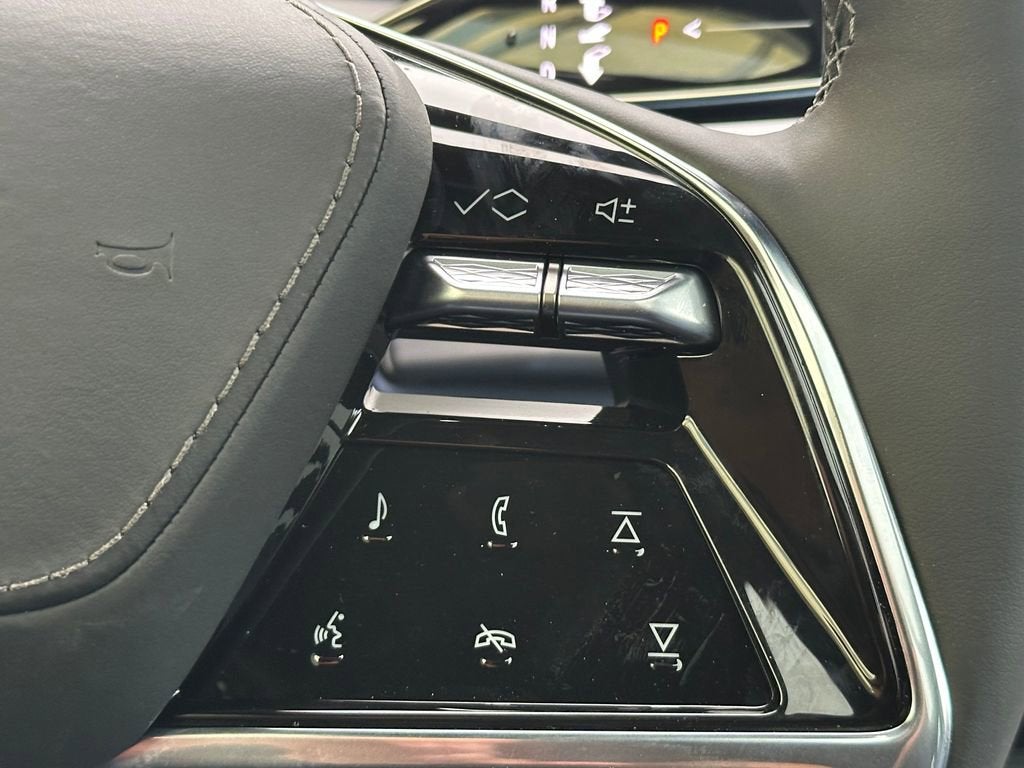 2026 Cadillac VISTIQ Premium Luxury