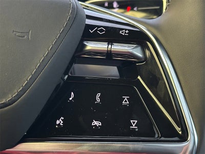 2026 Cadillac VISTIQ Premium Luxury