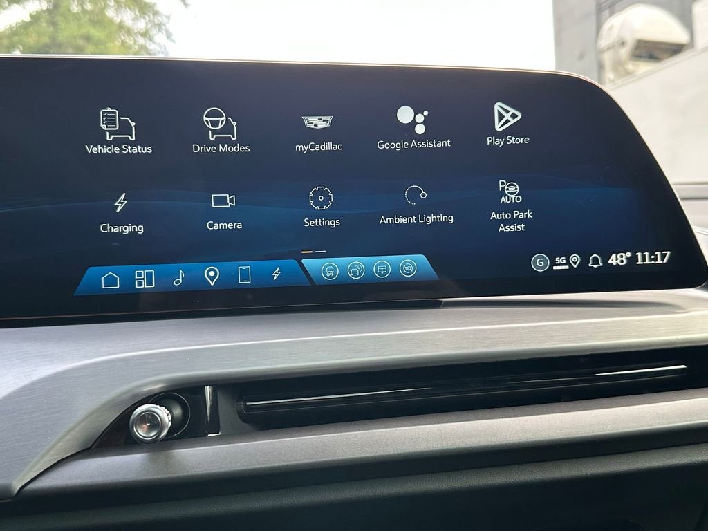 2026 Cadillac VISTIQ Sport