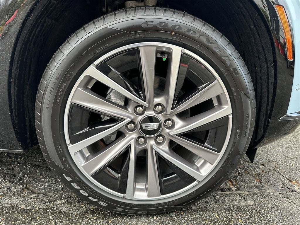 2026 Cadillac VISTIQ Sport