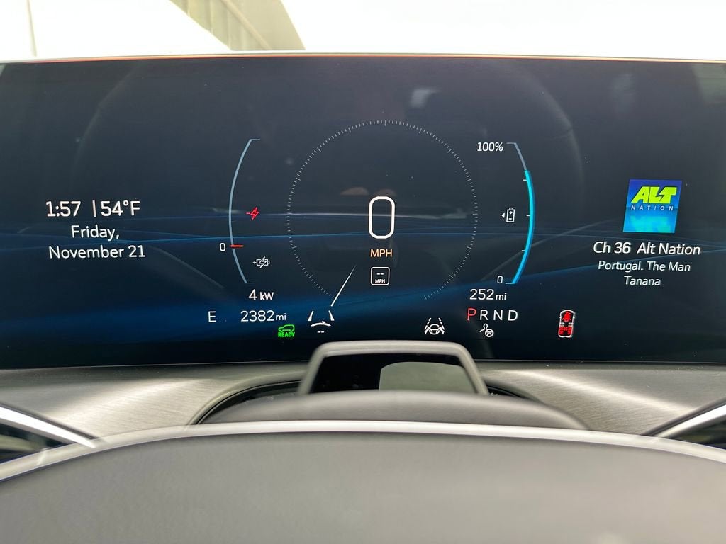 2026 Cadillac VISTIQ Sport