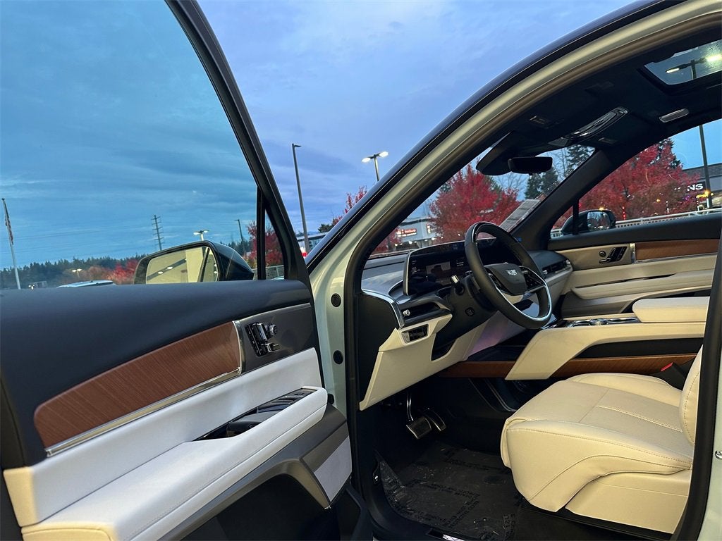 2026 Cadillac VISTIQ Sport