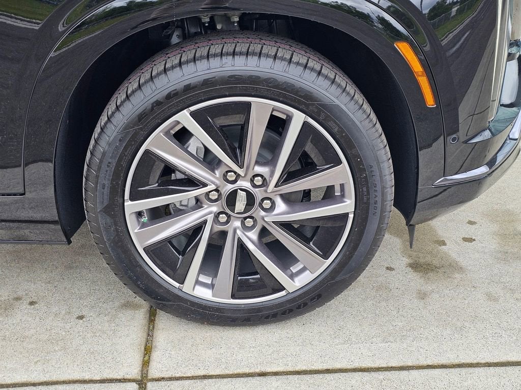 2026 Cadillac VISTIQ Sport