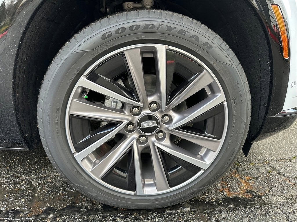 2026 Cadillac VISTIQ Sport