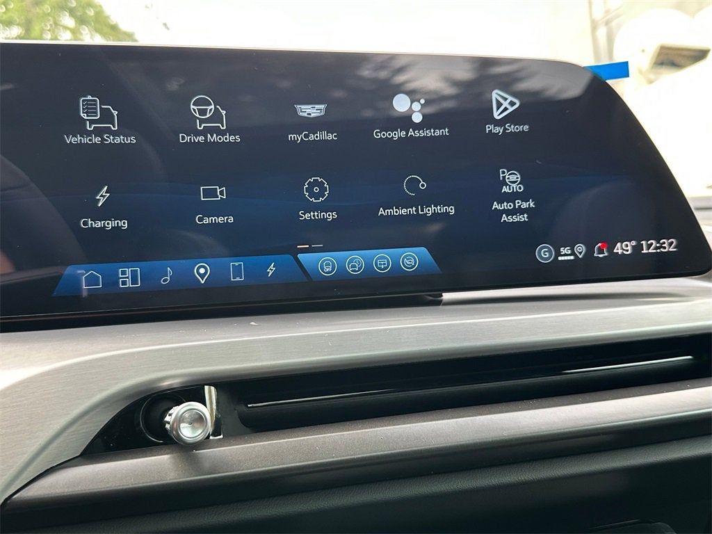 2026 Cadillac VISTIQ Sport