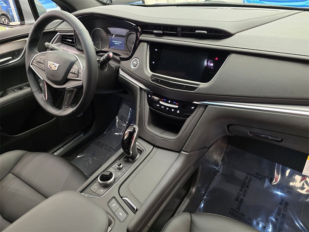 2025 Cadillac XT5 Luxury