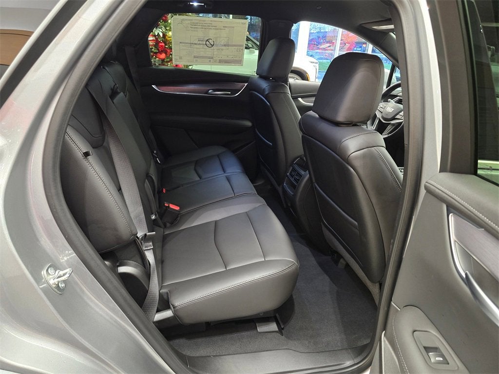 2025 Cadillac XT5 Luxury