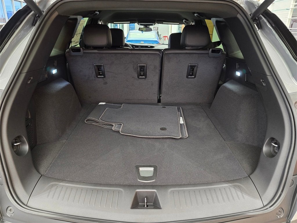 2025 Cadillac XT5 Luxury